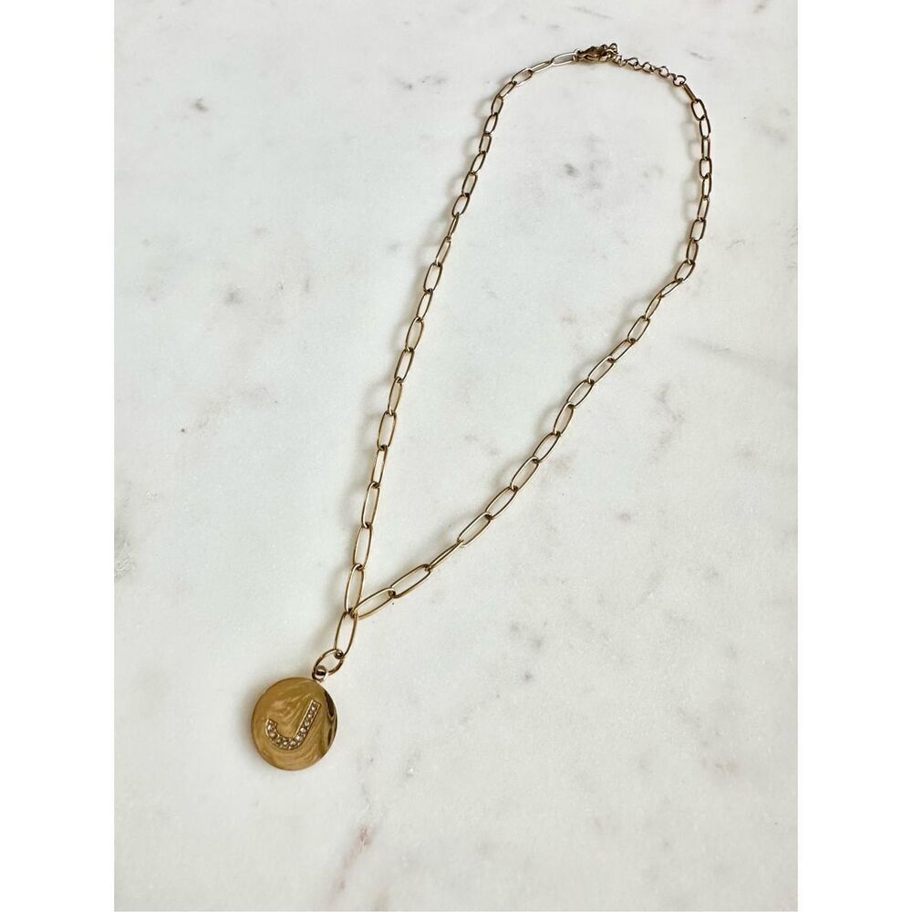 Gold color paper clip cubic zirconia letter J pendant necklace